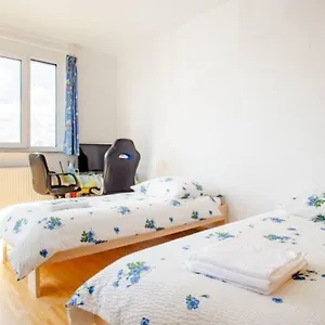  Apartment Beautiful With Balcony Direction To Messe Deutschland